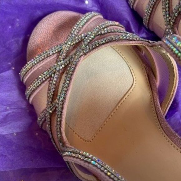 Pretty! Rhinestone and Pink Stacked Heel Shoes (NWT) - Picture 12 of 14